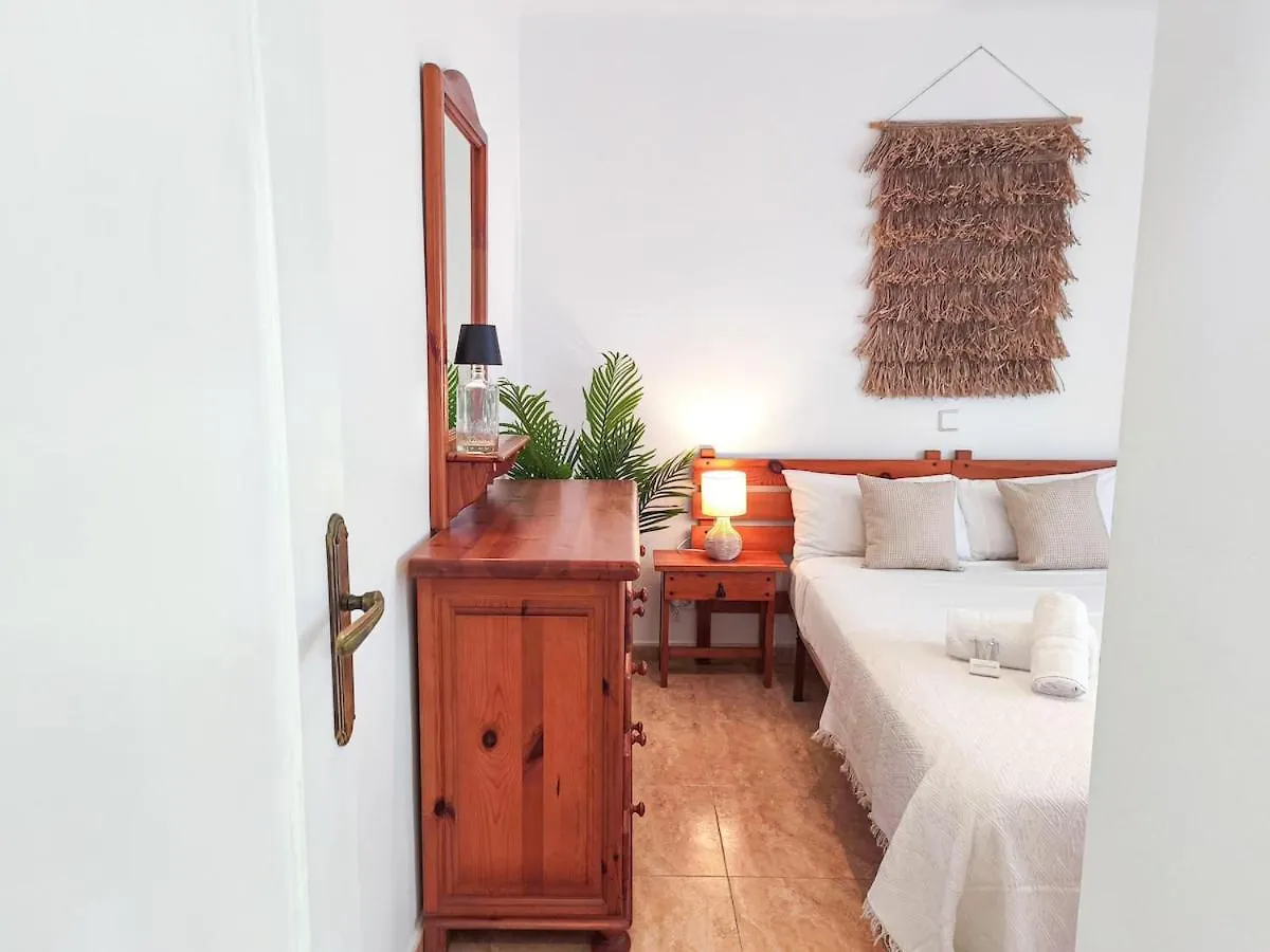 New Apartment Costa Brava, Seaview! Nearby Beach يوريت دي مار