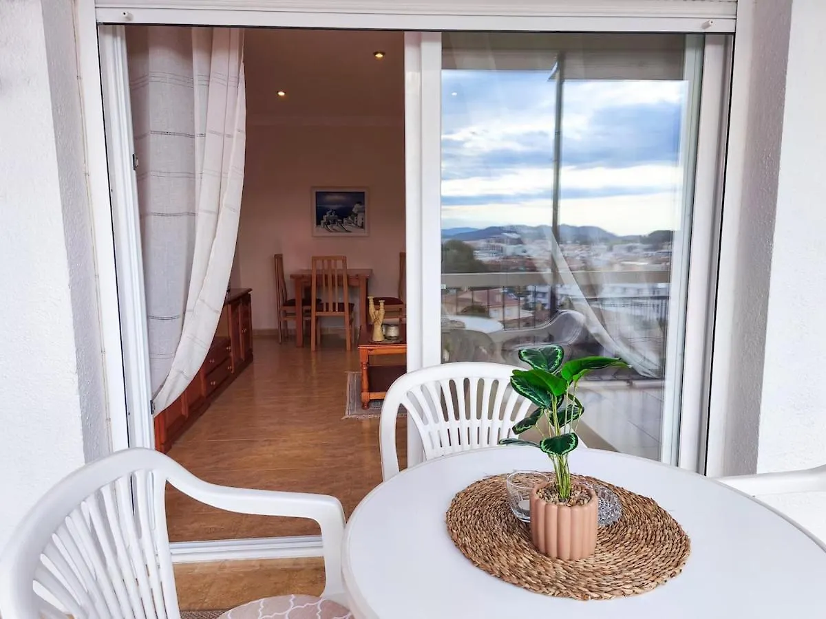 New Apartment Costa Brava, Seaview! Nearby Beach يوريت دي مار